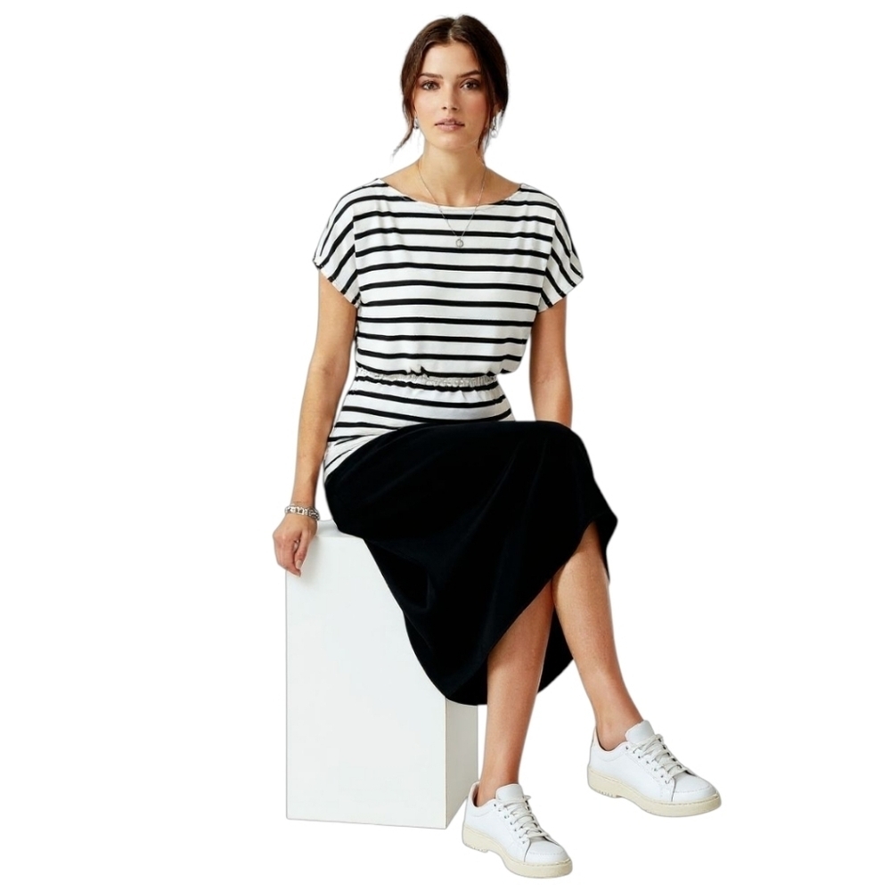 White House Black Market Classic black & white Striped fitted Top Oversized! - Picture 12 of 12